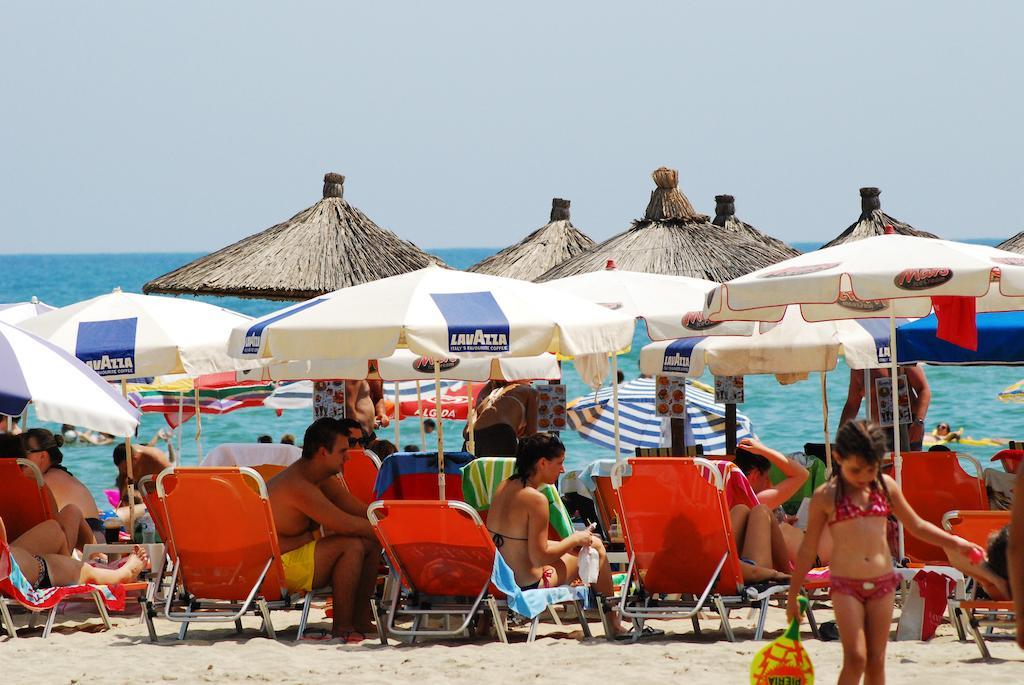Pantheon Beach Hotel Olympiakí Aktí Екстериор снимка