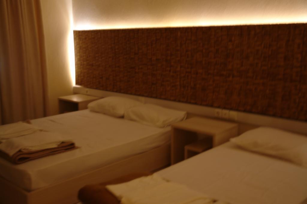 Pantheon Beach Hotel Olympiakí Aktí Екстериор снимка
