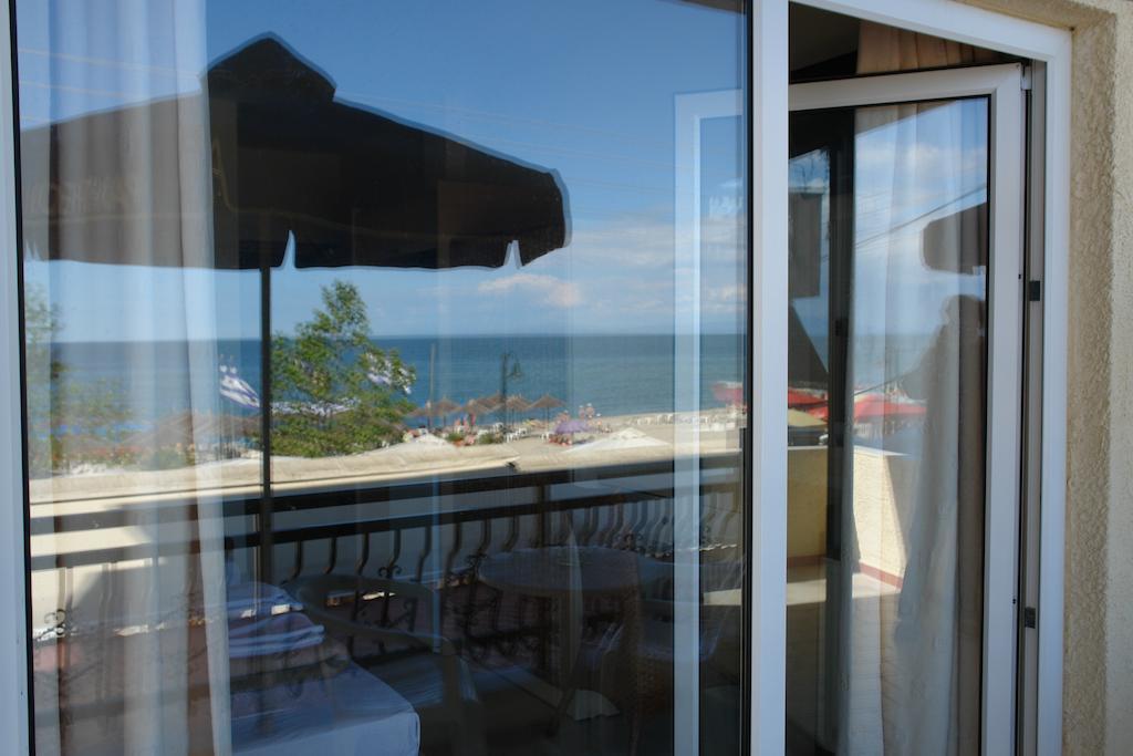 Pantheon Beach Hotel Olympiakí Aktí Стая снимка
